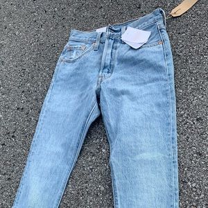 BRAND NEW Authentic Levi Jeans (light wash)